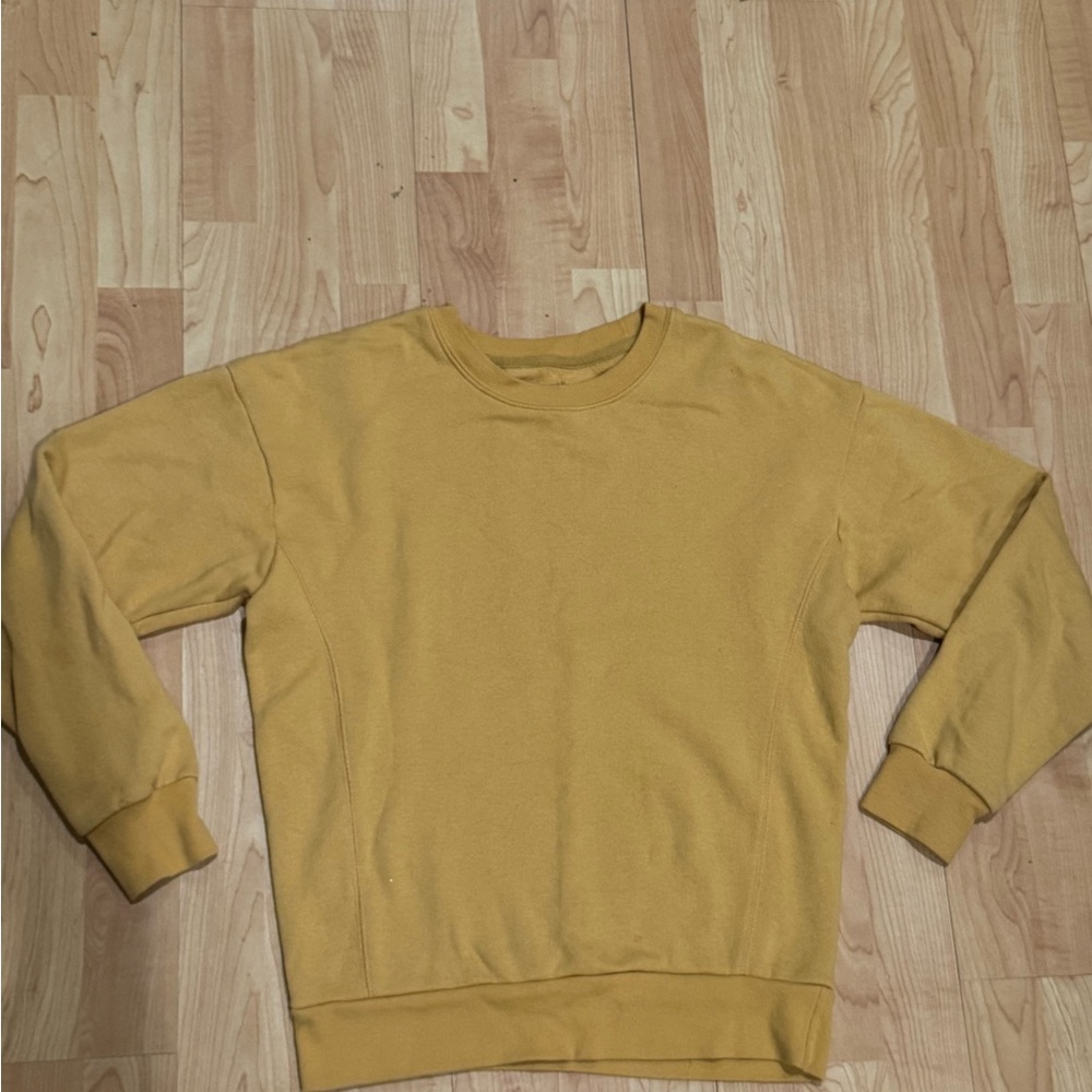 Women’s Reflex yellow crewneck sweatshirt